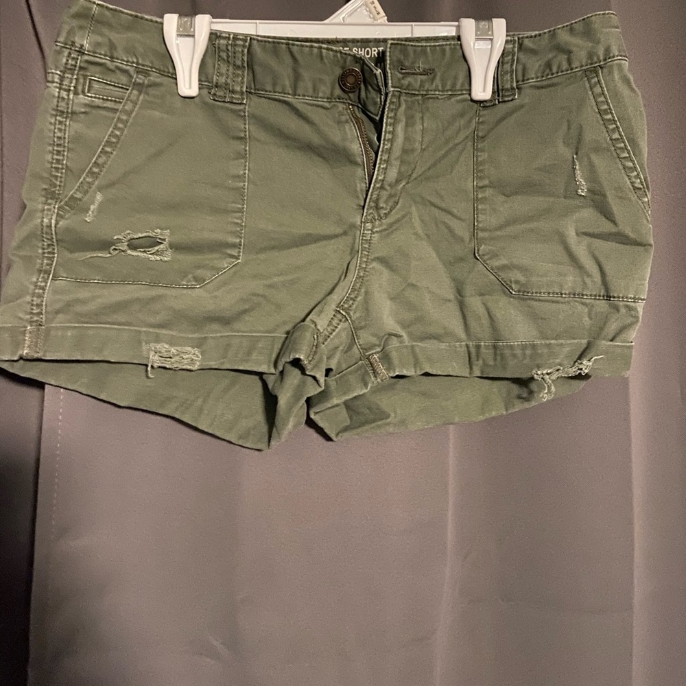 Mossimo mid rise shorts